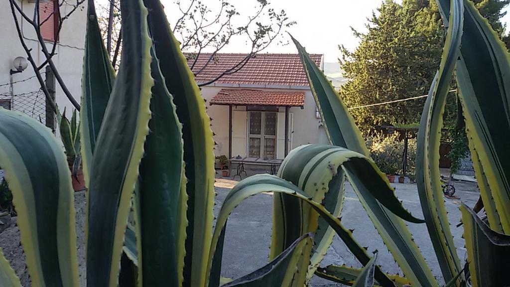 B&B Troisi Racalmuto Екстер'єр фото